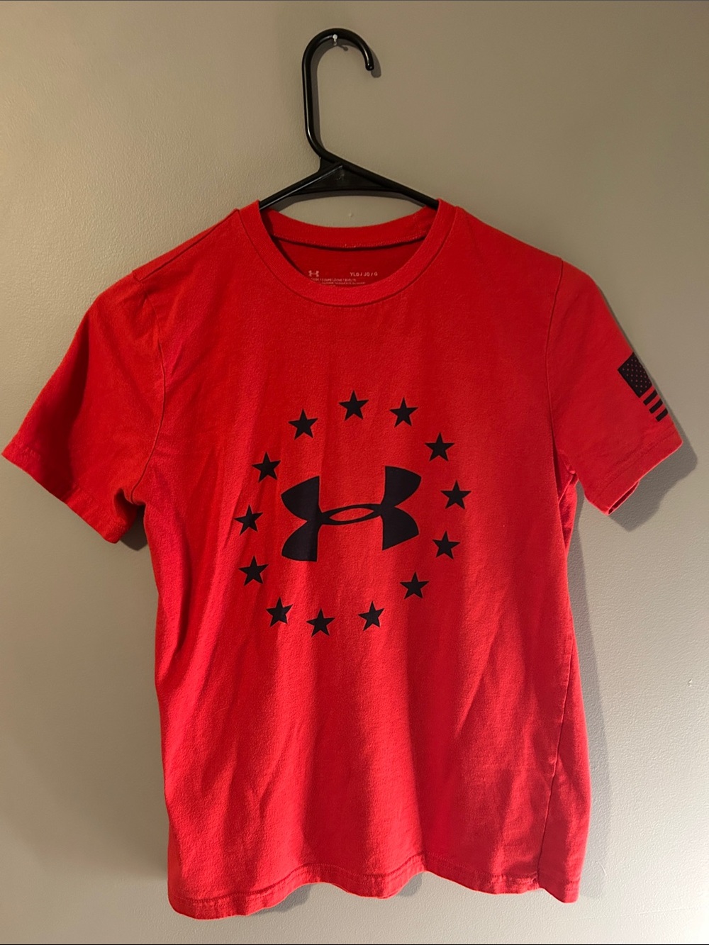 Under Armour Boy’s Large Red Graphic Logo T-Shirt